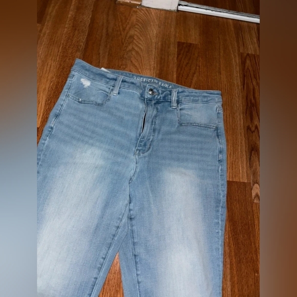 American Eagle Outfitters Light Blue Skinny Jeans - Picture 2 of 5